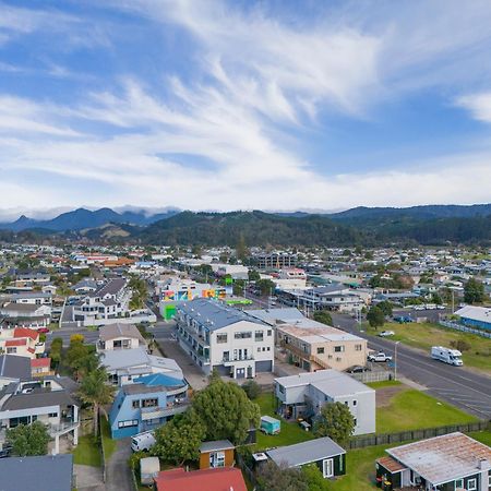 Coast Awhile - Whangamata Holiday Home Екстериор снимка