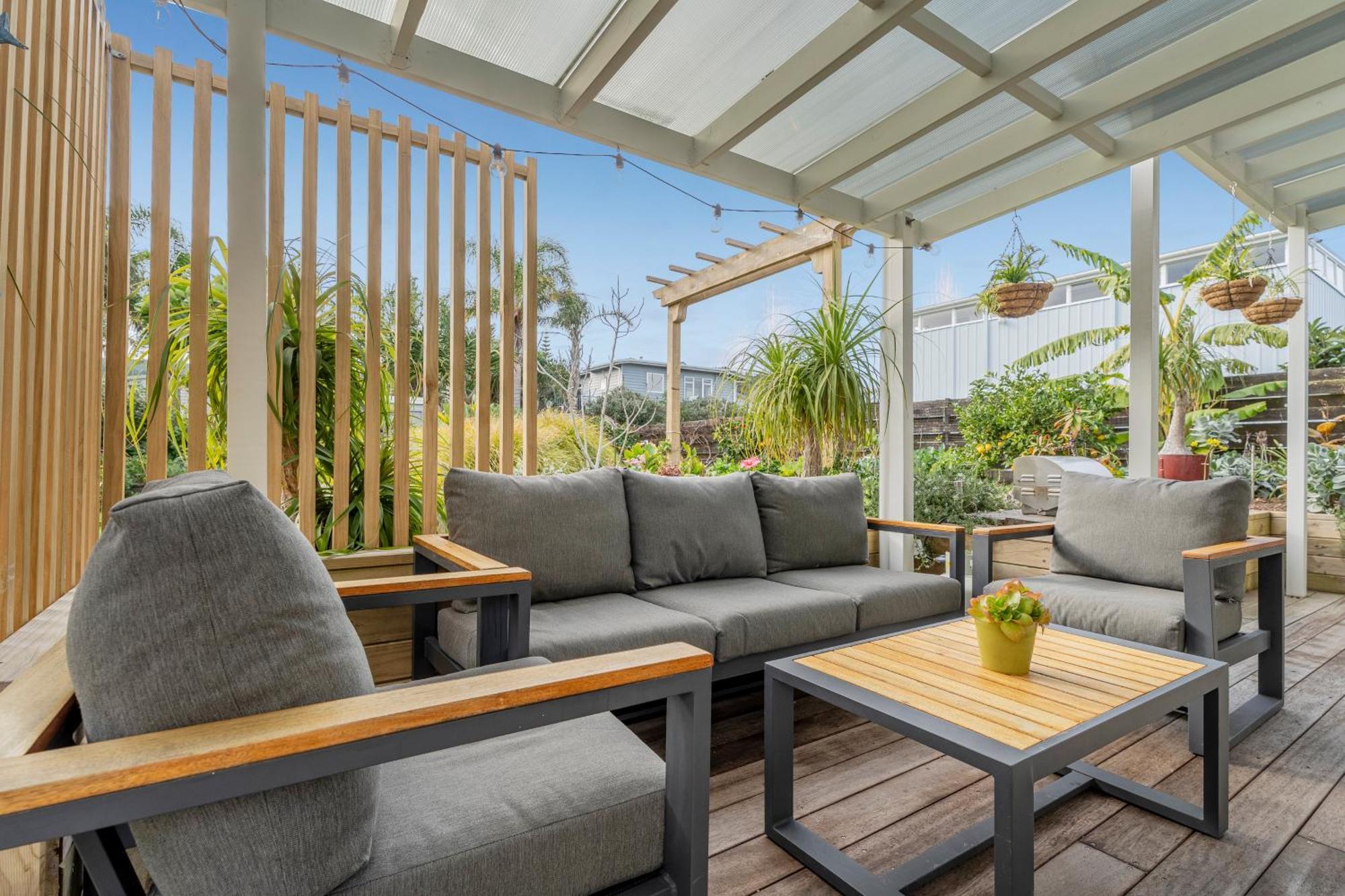 Coast Awhile - Whangamata Holiday Home Екстериор снимка